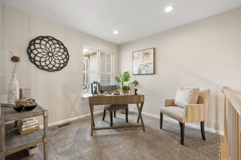 Tiny photo for 1963 Misty Ridge Court #1963, Aurora, IL 60503 (MLS # 12509071)