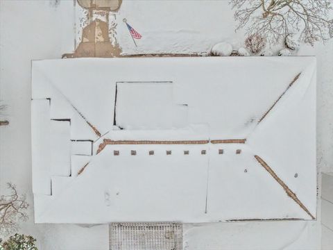 Tiny photo for 605 Morningside Drive, Chenoa, IL 61726 (MLS # 12440351)