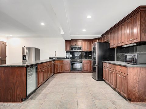 Tiny photo for 14 AMBRIANCE Drive, Burr Ridge, IL 60527 (MLS # 12559745)