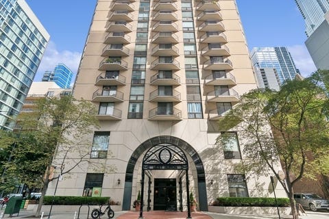 Photo of 70 W Huron Street #1602, Chicago, IL 60654 (MLS # 12715095)