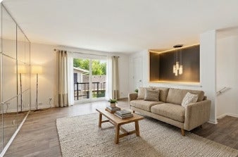 Tiny photo for 220 Sagamore Court #220, Schaumburg, IL 60194 (MLS # 12719705)