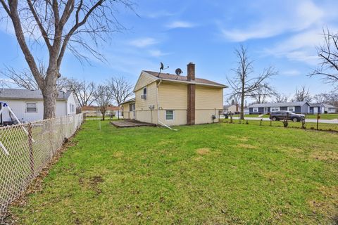 Tiny photo for 105 E Center Street, Glenwood, IL 60425 (MLS # 12601581)