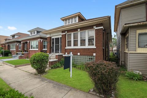 Tiny photo for 7611 S Aberdeen Street, Chicago, IL 60620 (MLS # 12526602)