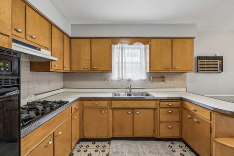 Tiny photo for 4916 N Rutherford Avenue, Chicago, IL 60656 (MLS # 12718398)
