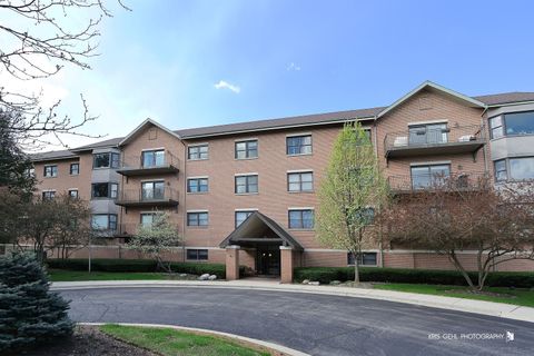 Photo of 20 Trafalgar Square #304, Lincolnshire, IL 60069 (MLS # 12603294)