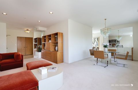 Tiny photo for 20 Trafalgar Square #304, Lincolnshire, IL 60069 (MLS # 12603294)