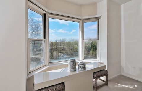 Tiny photo for 20 Trafalgar Square #304, Lincolnshire, IL 60069 (MLS # 12603294)