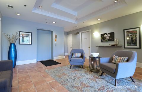 Tiny photo for 20 Trafalgar Square #304, Lincolnshire, IL 60069 (MLS # 12603294)