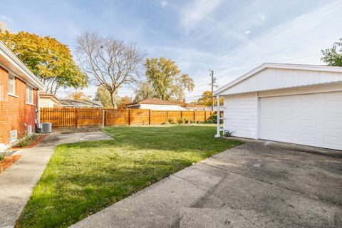 A home in Des Plaines