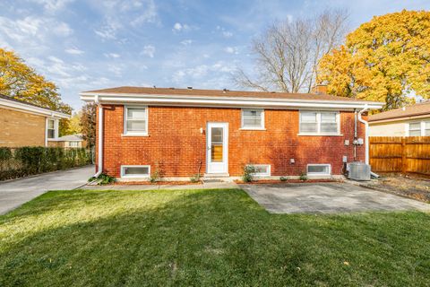 A home in Des Plaines