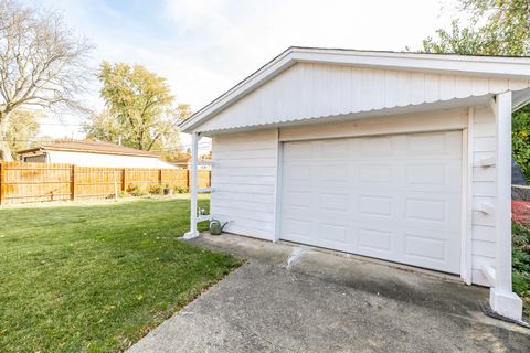 A home in Des Plaines