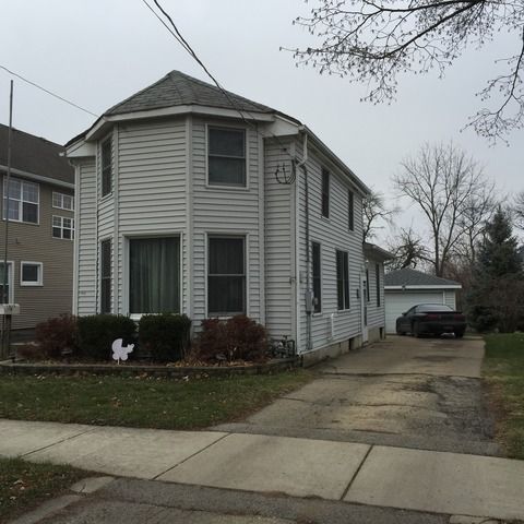 A home in LOCKPORT