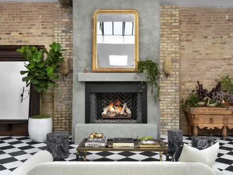 Tiny photo for 2733 N Pulaski Road, Chicago, IL 60639 (MLS # 12419964)