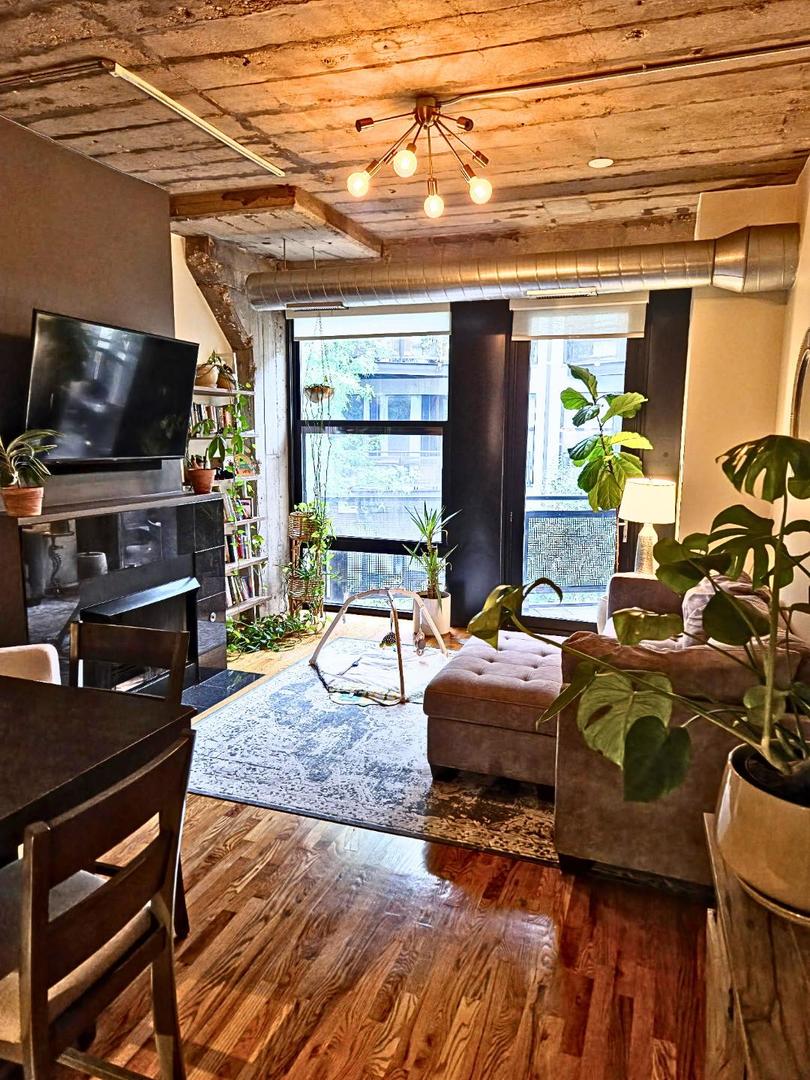 1151 W 14th Place 204