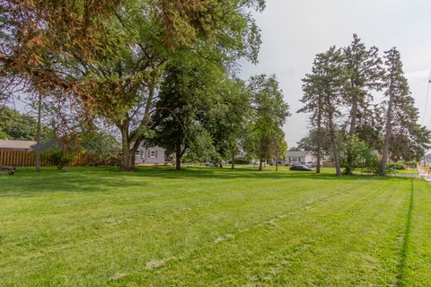 110 N Chase Avenue Bartlett IL 60103