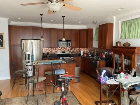 Tiny photo for 7325 N Oakley Avenue #1, Chicago, IL 60645 (MLS # 12587678)