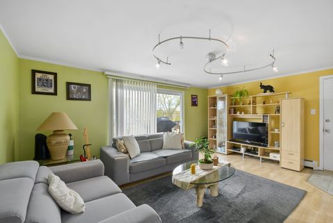 Tiny photo for 11101 S 84th Avenue #3A, Palos Hills, IL 60465 (MLS # 12621880)