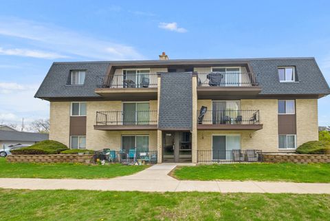 Photo of 11101 S 84th Avenue #3A, Palos Hills, IL 60465 (MLS # 12621880)