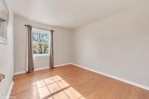 Tiny photo for 2651 N Cherry Cove Lane, Round Lake Beach, IL 60073 (MLS # 12498249)