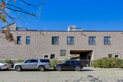 Photo of 400 N RACINE Avenue #204, Chicago, IL 60642 (MLS # 12523094)