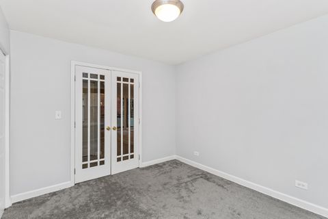 Tiny photo for 6431 N Damen Avenue #2E, Chicago, IL 60645 (MLS # 12468192)