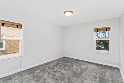 Tiny photo for 6431 N Damen Avenue #2E, Chicago, IL 60645 (MLS # 12468192)