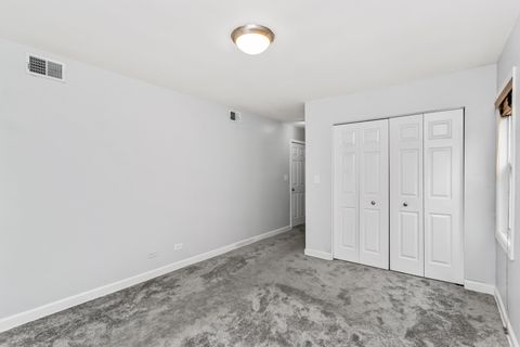 Tiny photo for 6431 N Damen Avenue #2E, Chicago, IL 60645 (MLS # 12468192)
