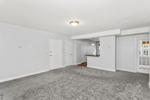 Tiny photo for 6431 N Damen Avenue #2E, Chicago, IL 60645 (MLS # 12468192)