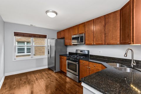 Tiny photo for 6431 N Damen Avenue #2E, Chicago, IL 60645 (MLS # 12468192)
