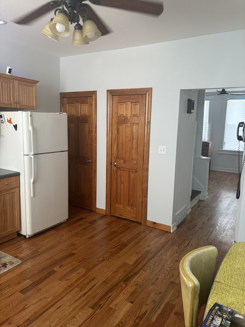 11317 S Champlain Avenue