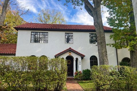 285 Vernon Avenue Glencoe IL 60022