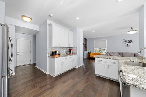 Tiny photo for 4177 Irving Road, Aurora, IL 60504 (MLS # 12530531)