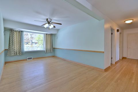 Tiny photo for 406 Hillcrest Drive, Prospect Heights, IL 60070 (MLS # 12509902)