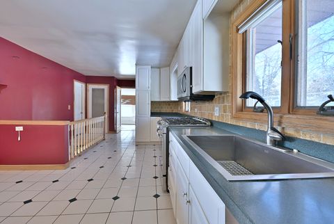 Tiny photo for 406 Hillcrest Drive, Prospect Heights, IL 60070 (MLS # 12509902)