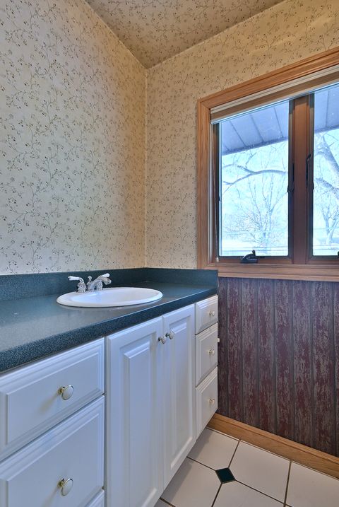 Tiny photo for 406 Hillcrest Drive, Prospect Heights, IL 60070 (MLS # 12509902)