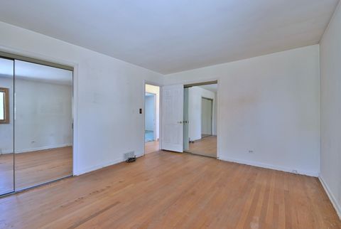 Tiny photo for 406 Hillcrest Drive, Prospect Heights, IL 60070 (MLS # 12509902)