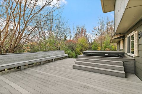 Tiny photo for 1126 tiverton Court, Schaumburg, IL 60193 (MLS # 12518522)