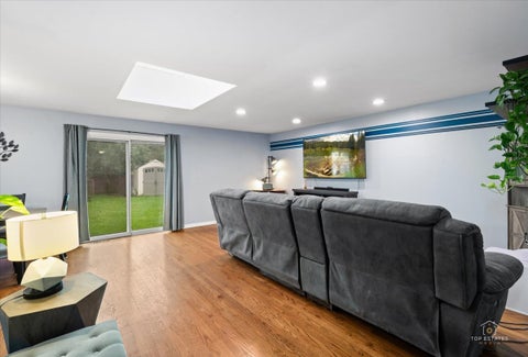 Tiny photo for 1409 W WILLOW Lane, Mount Prospect, IL 60056 (MLS # 12775754)