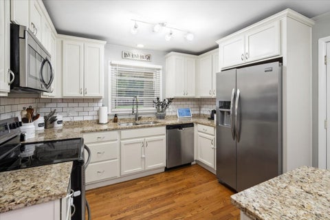 Tiny photo for 1409 W WILLOW Lane, Mount Prospect, IL 60056 (MLS # 12775754)