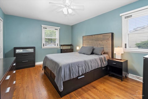 Tiny photo for 1409 W WILLOW Lane, Mount Prospect, IL 60056 (MLS # 12775754)
