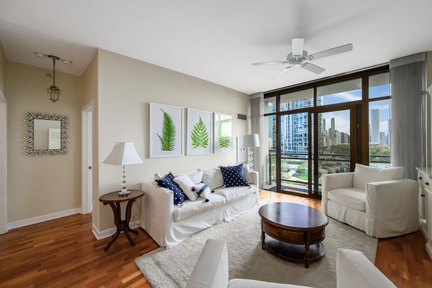 233 E 13th Street 904