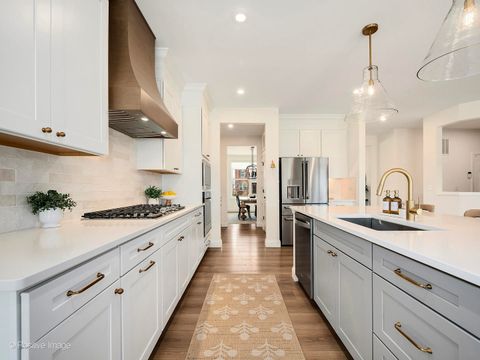 Tiny photo for 12441 Rossaveal Way, Lemont, IL 60439 (MLS # 12570892)