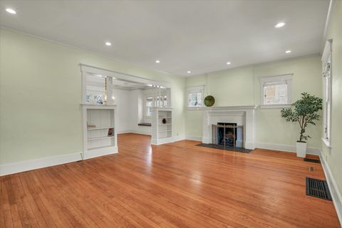 Tiny photo for 1112 W Park Avenue, Champaign, IL 61821 (MLS # 12580337)