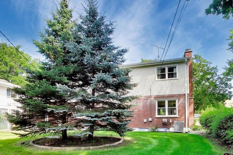 Tiny photo for 228 S Dwyer Avenue, Arlington Heights, IL 60005 (MLS # 12741153)