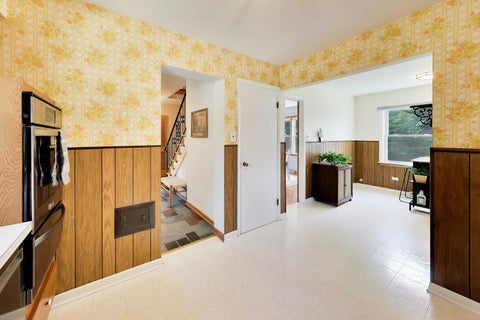 Tiny photo for 228 S Dwyer Avenue, Arlington Heights, IL 60005 (MLS # 12741153)