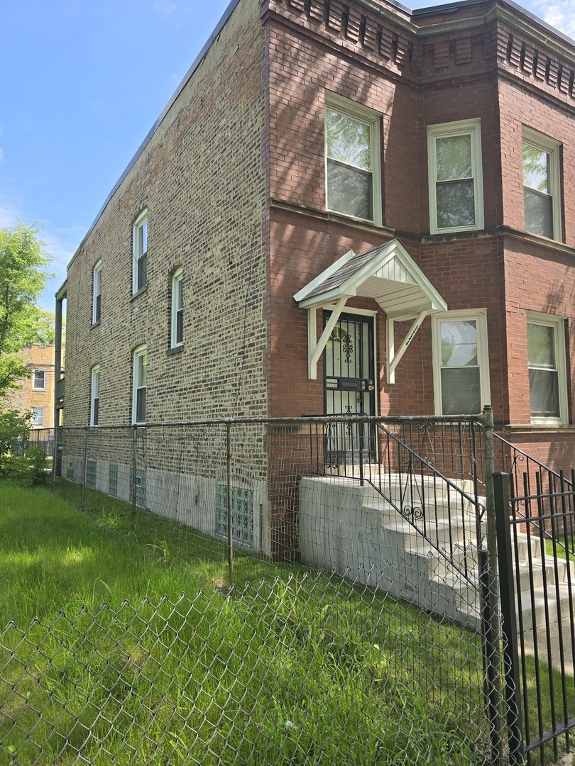 1244 E 70th Street