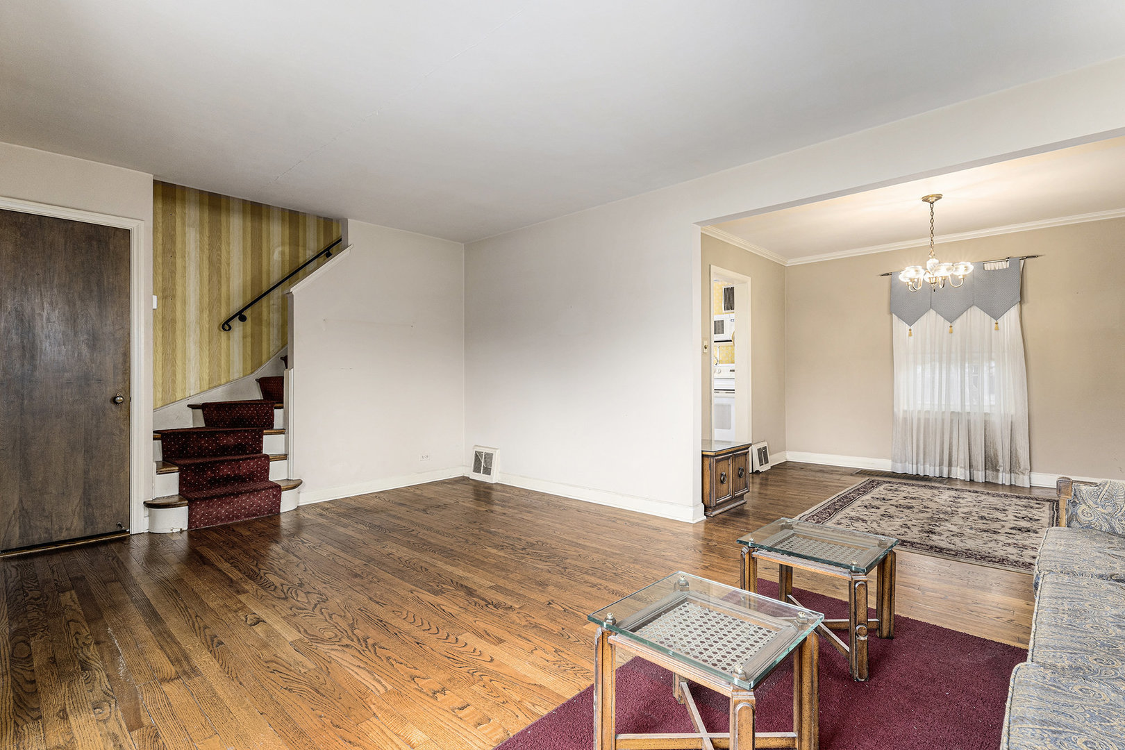 3755 N Cumberland Avenue