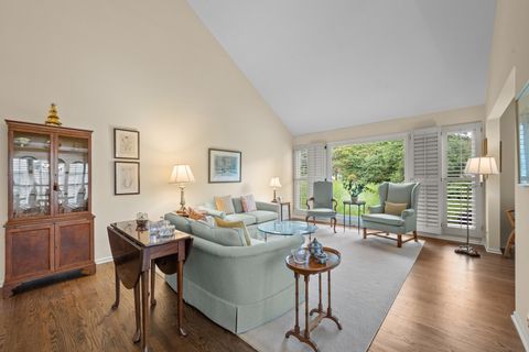 Tiny photo for 28 Warrington Drive, Lake Bluff, IL 60044 (MLS # 12512816)