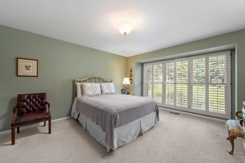 Tiny photo for 28 Warrington Drive, Lake Bluff, IL 60044 (MLS # 12512816)