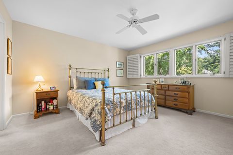 Tiny photo for 28 Warrington Drive, Lake Bluff, IL 60044 (MLS # 12512816)